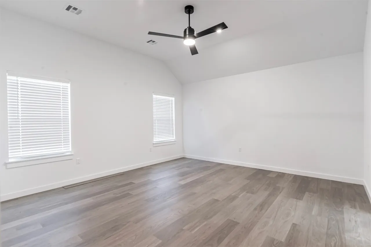 Photo 9 — 203 S 25th Street, Collinsville, OK 74021
