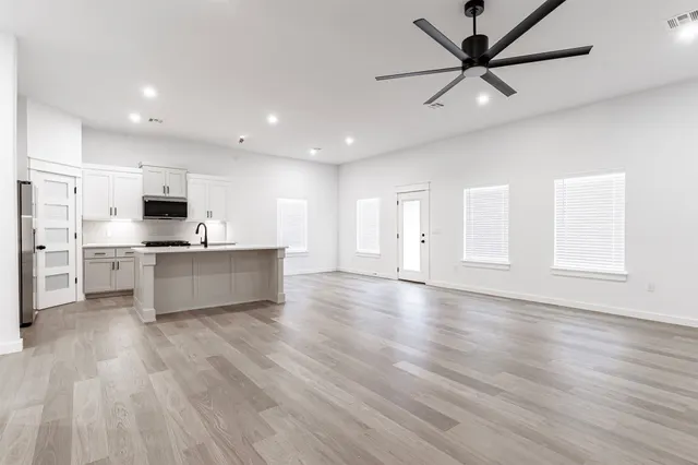 Photo 2 — 203 S 25th Street, Collinsville, OK 74021