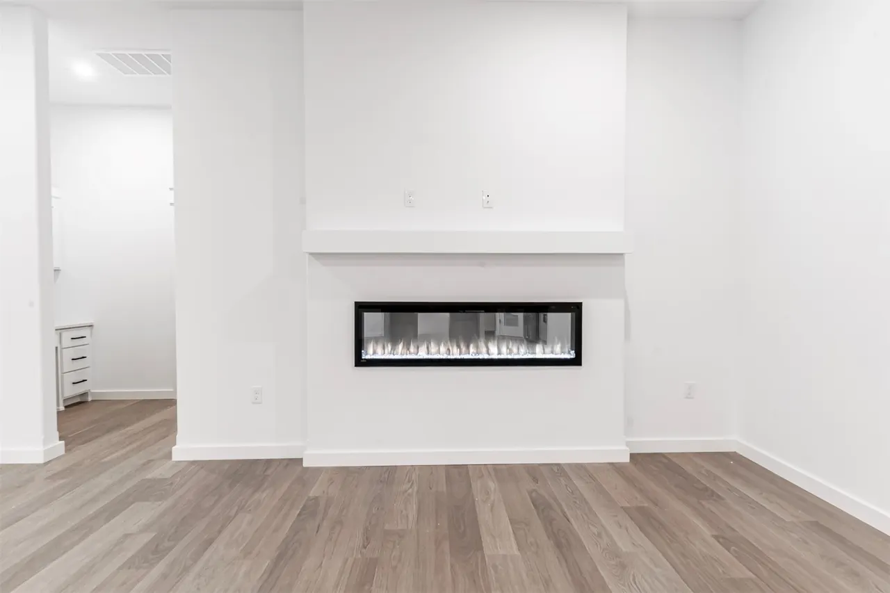 Photo 4 — 203 S 25th Street, Collinsville, OK 74021
