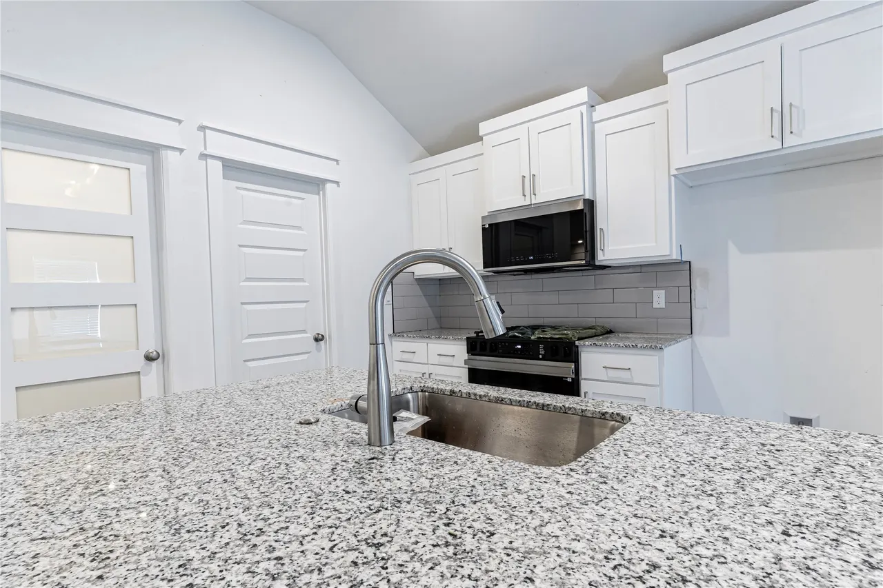 Photo 5 — 10927 S 271st EastAvenue, Broken Arrow, OK 74014