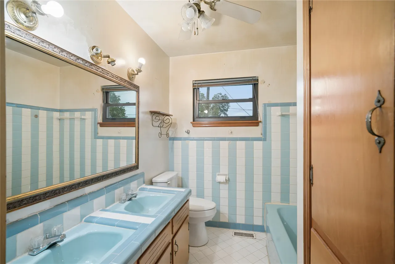 Photo 13 — 1318 N Main Street, Sand Springs, OK 74063