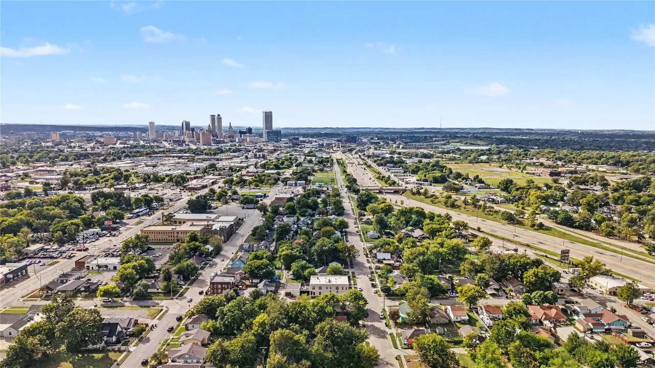 Photo 24 — 111 S Yorktown Avenue E, Tulsa, OK 74104
