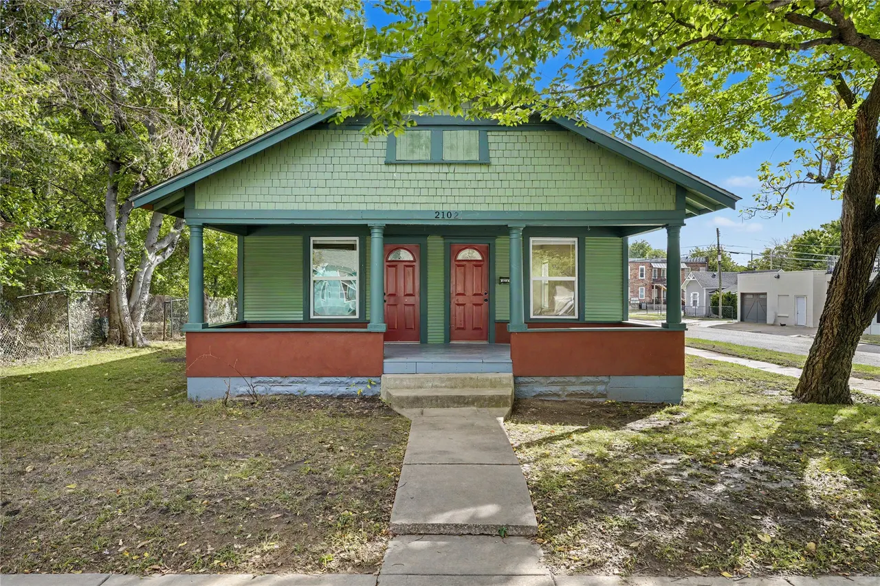 Front exterior — 111 S Yorktown Avenue E, Tulsa, OK 74104