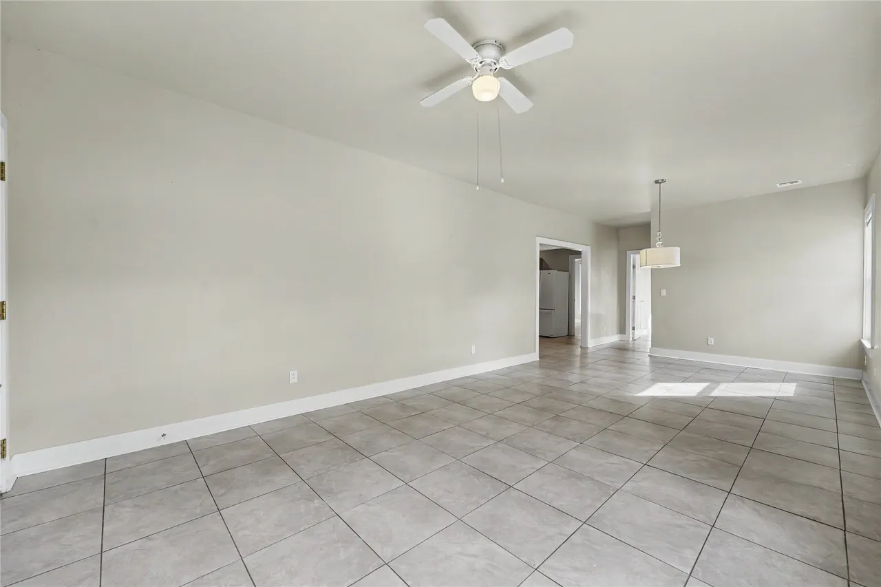 Photo 5 — 111 S Yorktown Avenue E, Tulsa, OK 74104