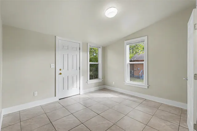Photo 7 — 111 S Yorktown Avenue E, Tulsa, OK 74104