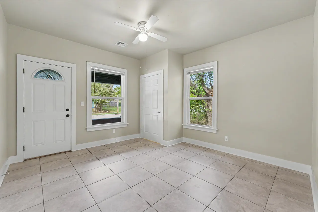 Photo 13 — 111 S Yorktown Avenue E, Tulsa, OK 74104