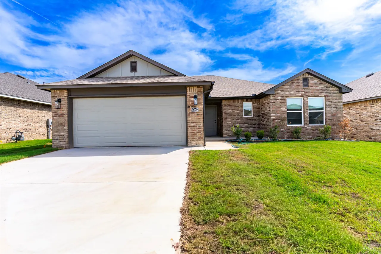 Front exterior — 10907 S 271st EastAvenue, Broken Arrow, OK 74014