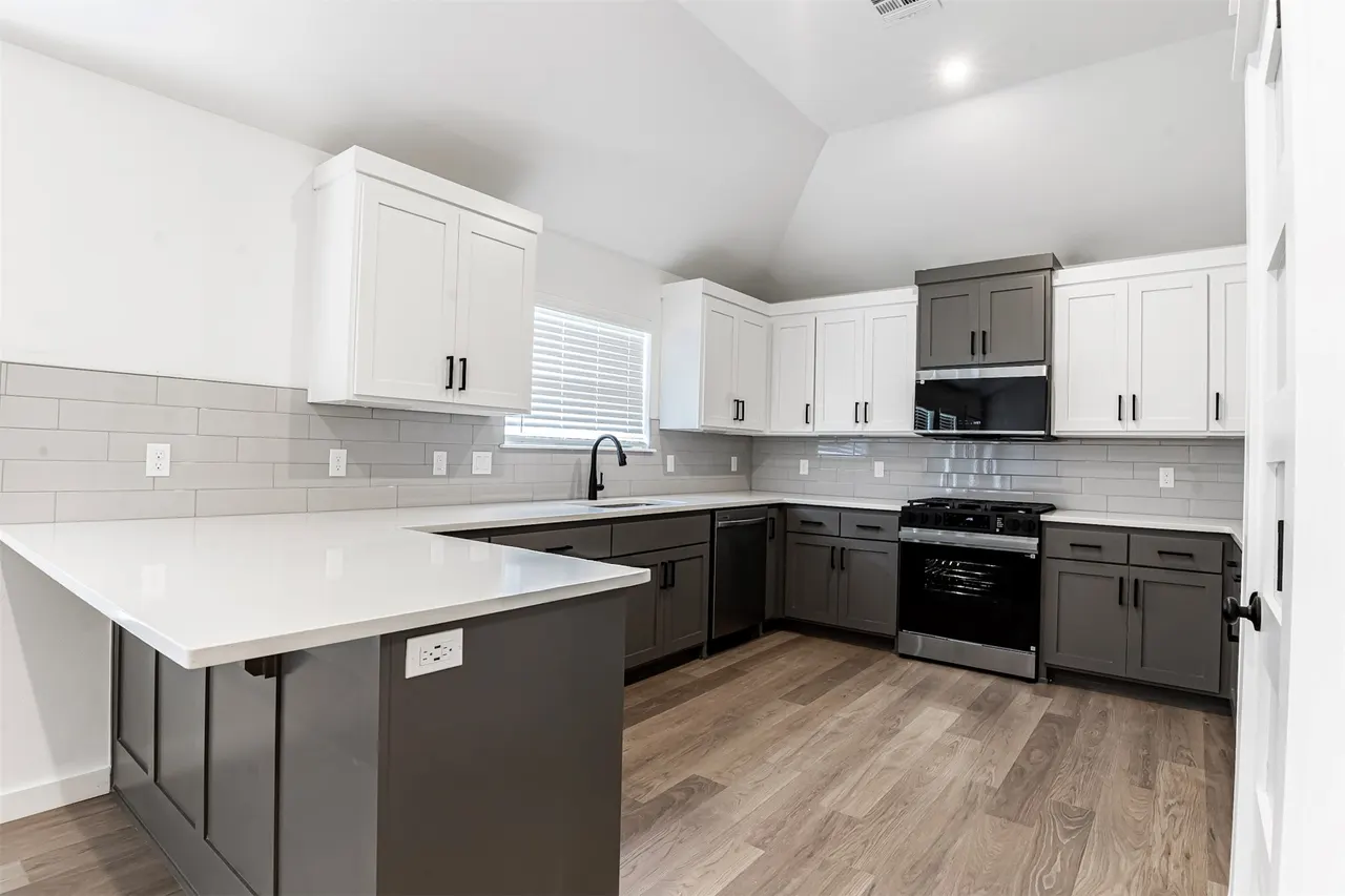 Photo 5 — 10907 S 271st EastAvenue, Broken Arrow, OK 74014