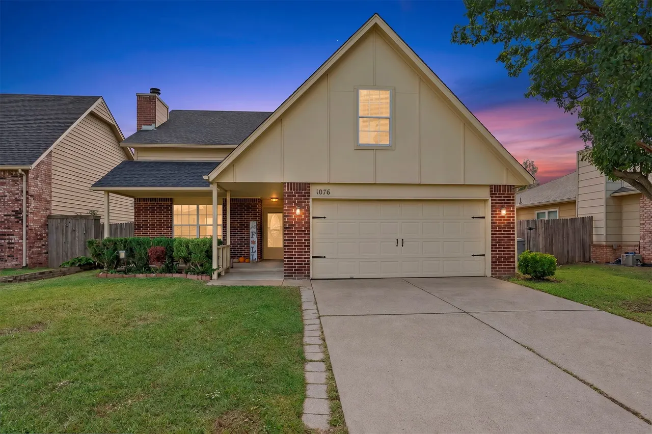 Front exterior — 1076 E 132nd Place, Glenpool, OK 74033