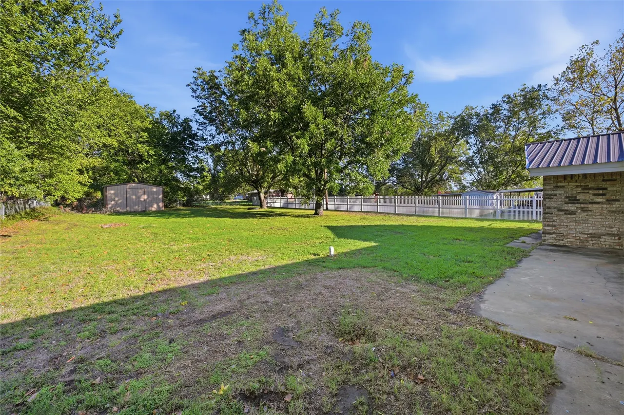 Photo 27 — 900 S Oliphant Street, Holdenville, OK 74848