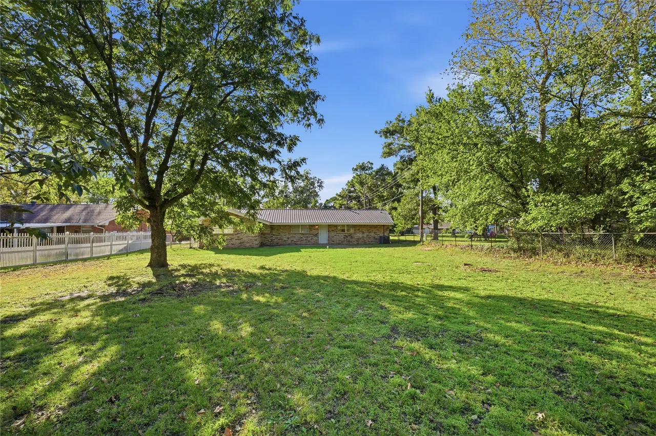 Photo 30 — 900 S Oliphant Street, Holdenville, OK 74848