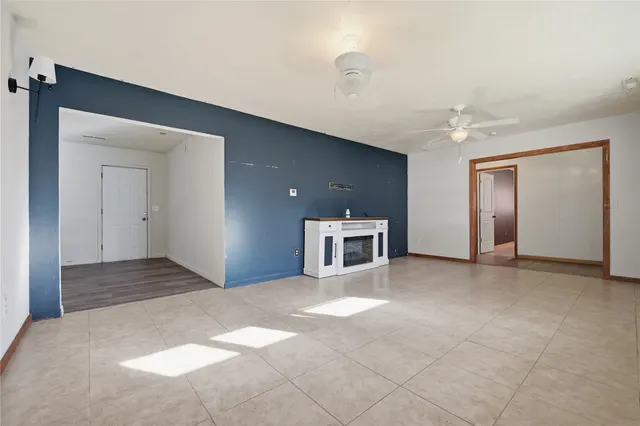 Photo 7 — 900 S Oliphant Street, Holdenville, OK 74848