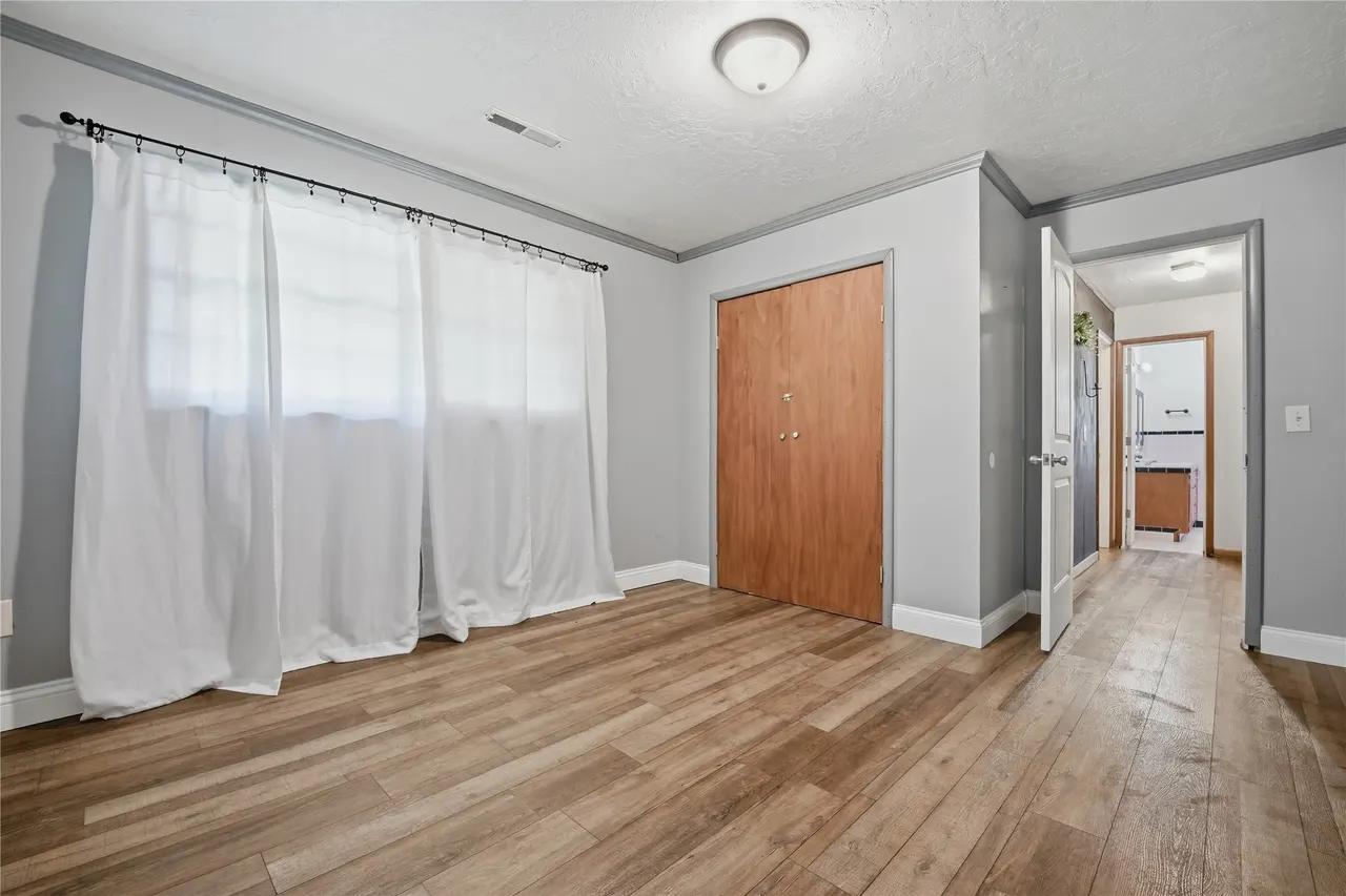 Photo 12 — 900 S Oliphant Street, Holdenville, OK 74848