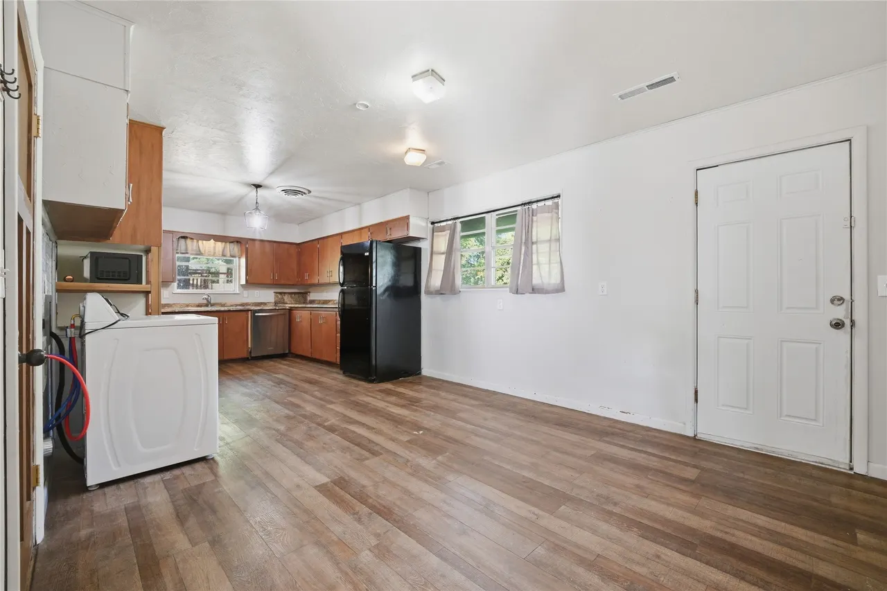 Photo 19 — 900 S Oliphant Street, Holdenville, OK 74848