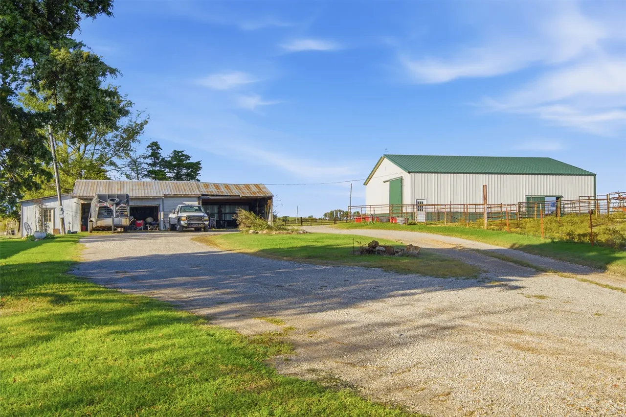 Photo 2 — 26560 S 4420, Vinita, OK 74301