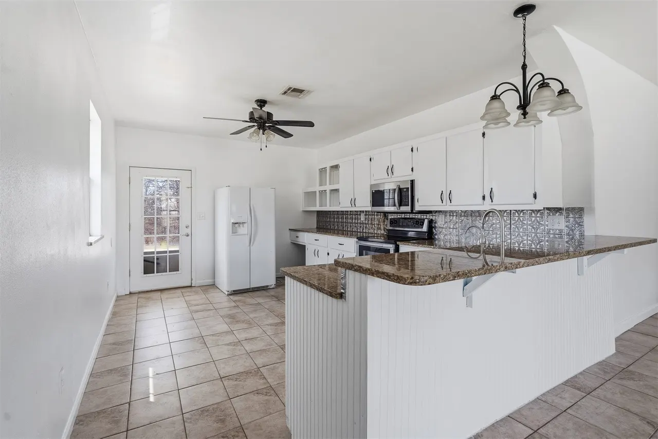 Photo 8 — 1400 Saybrook Road, Ardmore, OK 73401