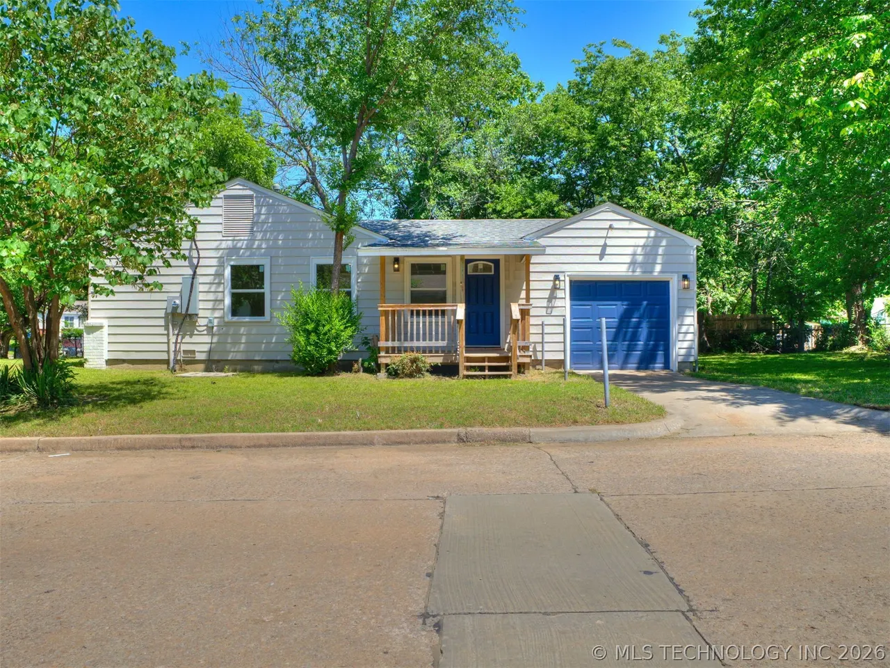 Front exterior — 338 W 47th Place, Tulsa, OK 74126