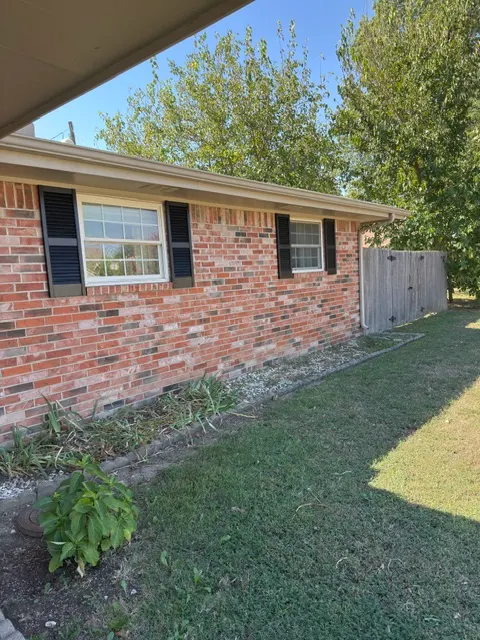 Photo 8 — 9270 E 32nd Place, Tulsa, OK 74145