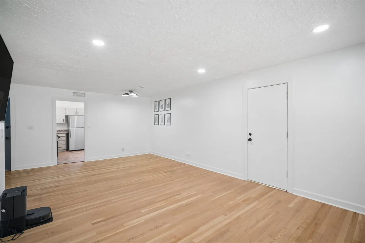 Photo 8 — 5731 E 22nd Place, Tulsa, OK 74114