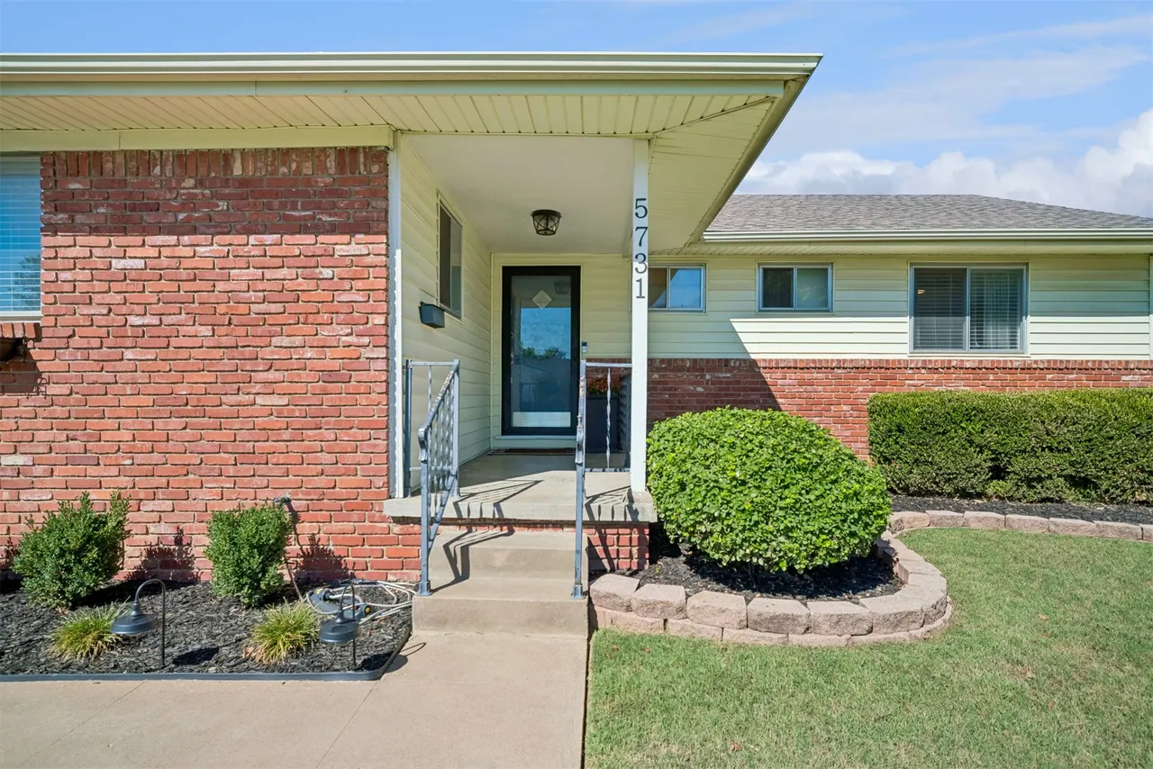 Photo 3 — 5731 E 22nd Place, Tulsa, OK 74114