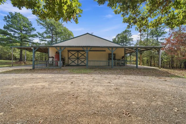 Photo 2 — 4152 SW 230 Road, Tuskahoma, OK 74574