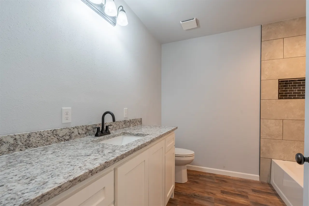 Photo 10 — 2218 S Osage Avenue, Bartlesville, OK 74003