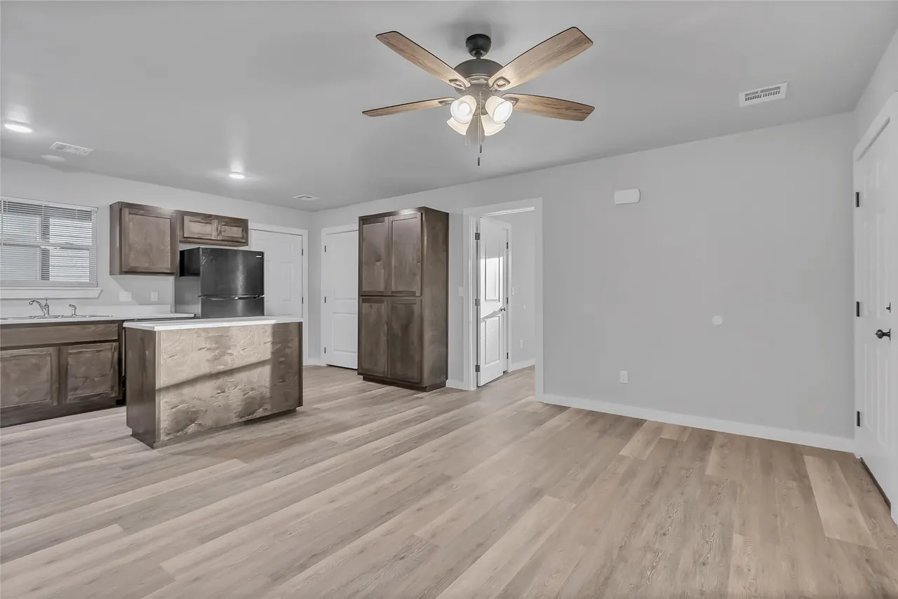 Photo 5 — 423 S Chickasaw Avenue, Bartlesville, OK 74003