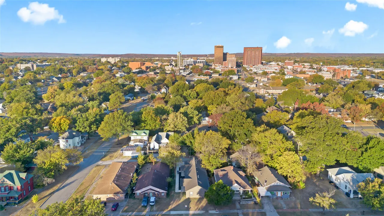 Photo 41 — 423 S Chickasaw Avenue, Bartlesville, OK 74003