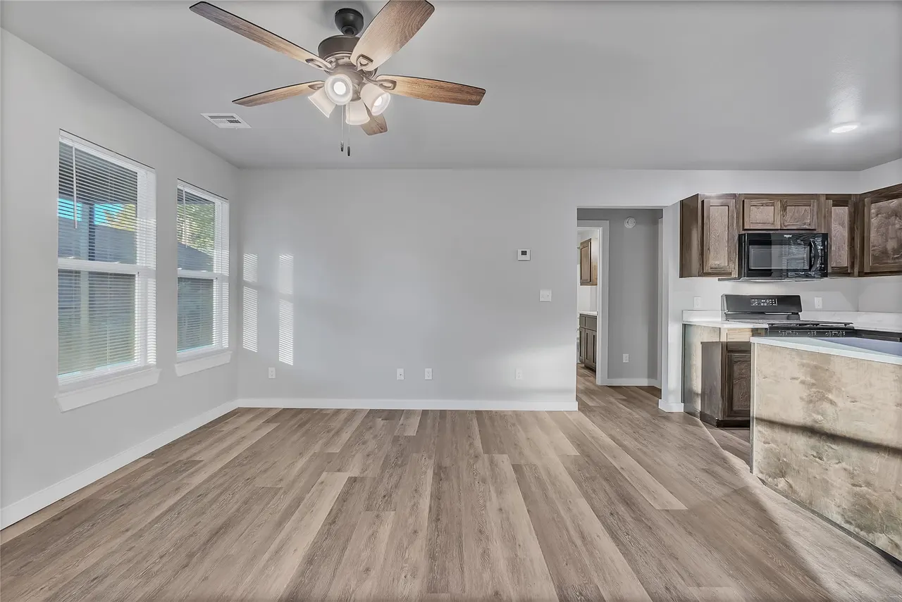 Photo 10 — 423 S Chickasaw Avenue, Bartlesville, OK 74003