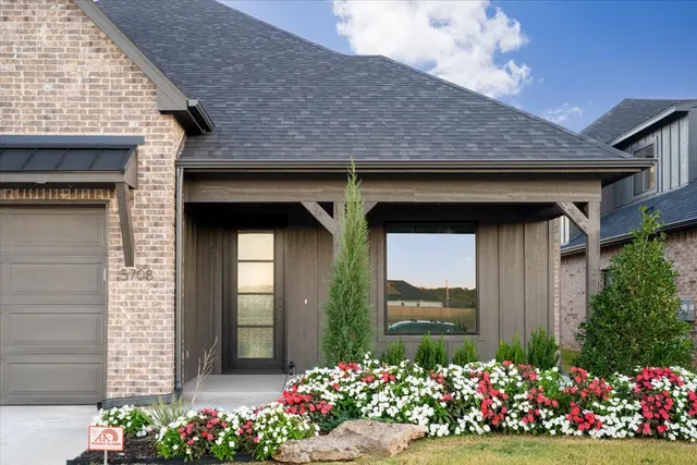 Photo 2 — 5708 E 126th Street S, Bixby, OK 74008
