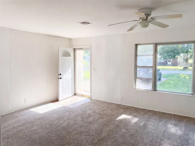 Photo 2 — 405 4th Avenue, Warner, OK 74469