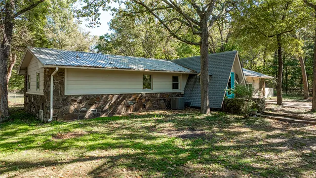 Photo 3 — 32250 S 620 Road, Grove, OK 74344