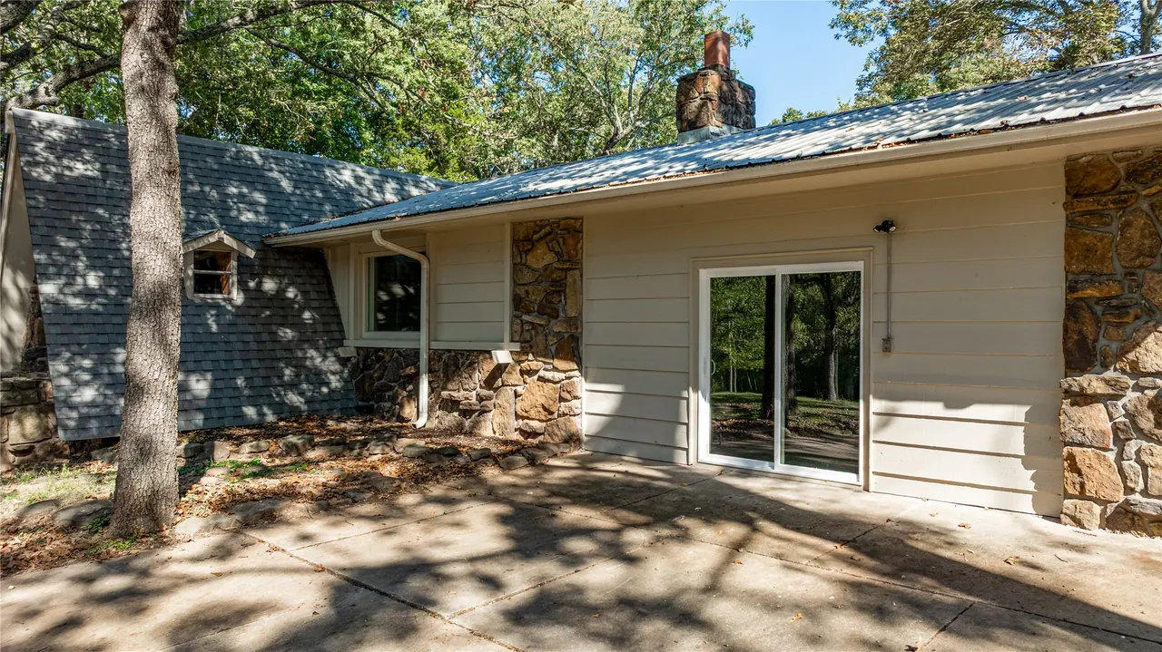 Photo 8 — 32250 S 620 Road, Grove, OK 74344