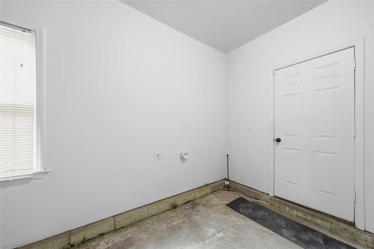Photo 10 — 2023 E 12th Place, Tulsa, OK 74104