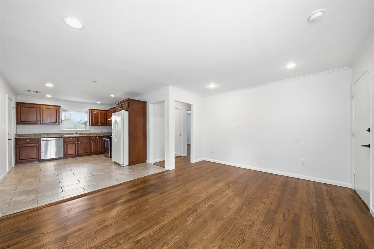 Photo 16 — 2023 E 12th Place, Tulsa, OK 74104