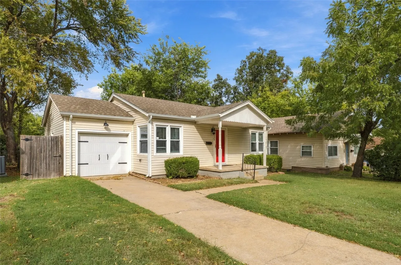 Photo 5 — 2023 E 12th Place, Tulsa, OK 74104