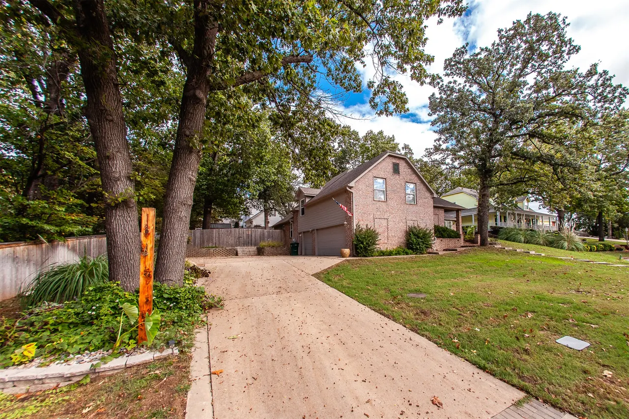 Photo 3 — 1101 Renaissance Drive, Sand Springs, OK 74063
