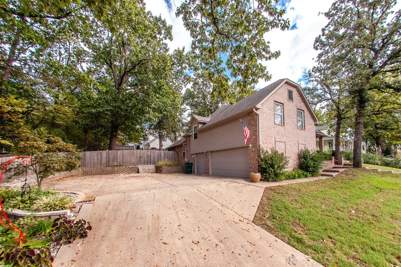 Photo 4 — 1101 Renaissance Drive, Sand Springs, OK 74063