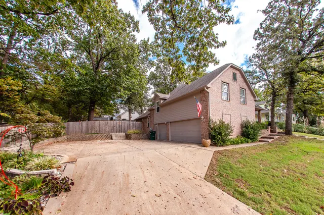 Photo 4 — 1101 Renaissance Drive, Sand Springs, OK 74063