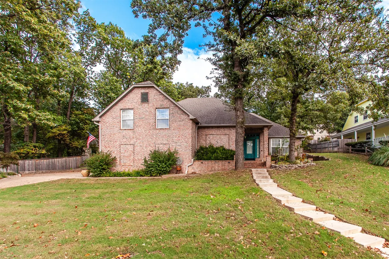 Photo 2 — 1101 Renaissance Drive, Sand Springs, OK 74063