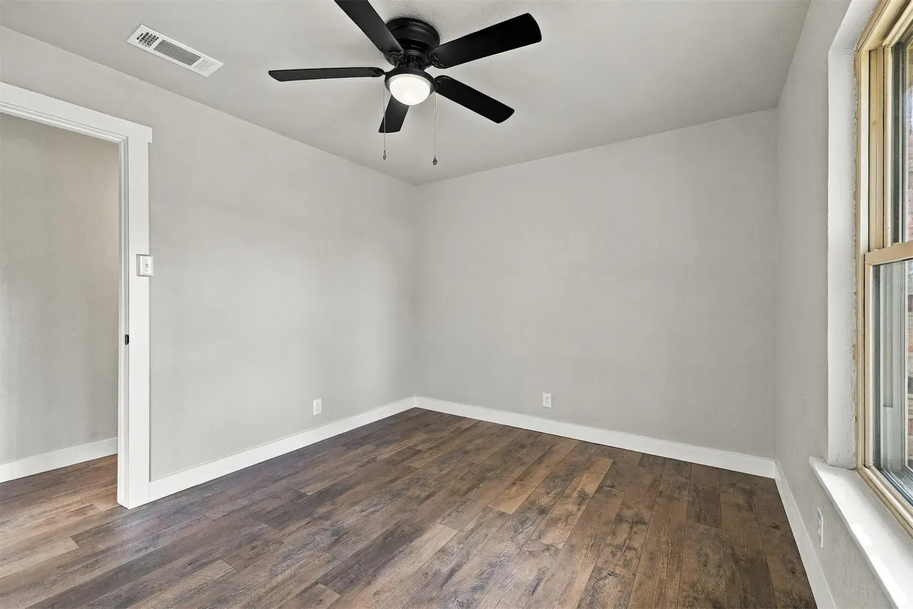 Photo 29 — 210 N Collins, Colbert, OK 74733