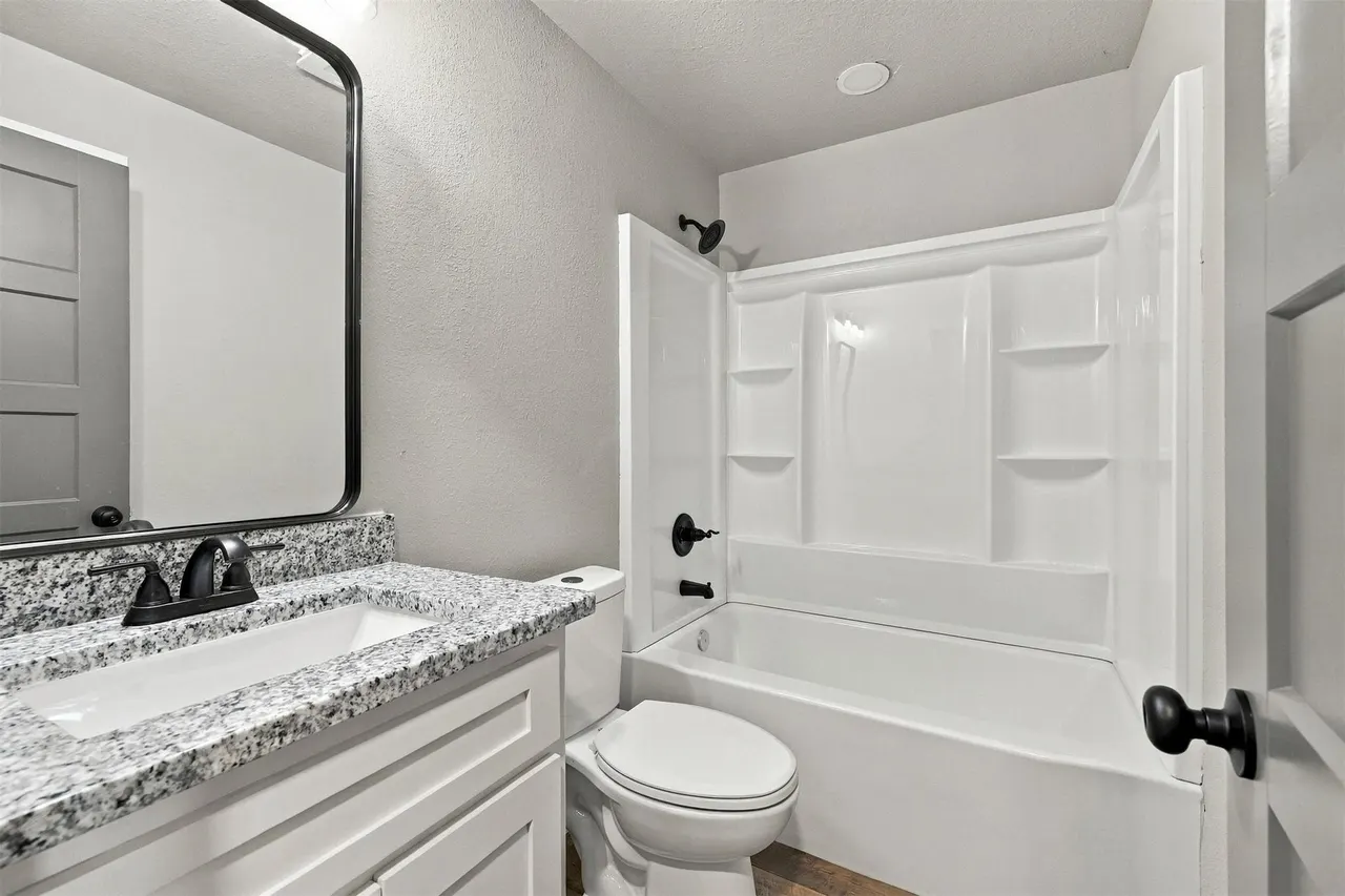 Photo 31 — 210 N Collins, Colbert, OK 74733