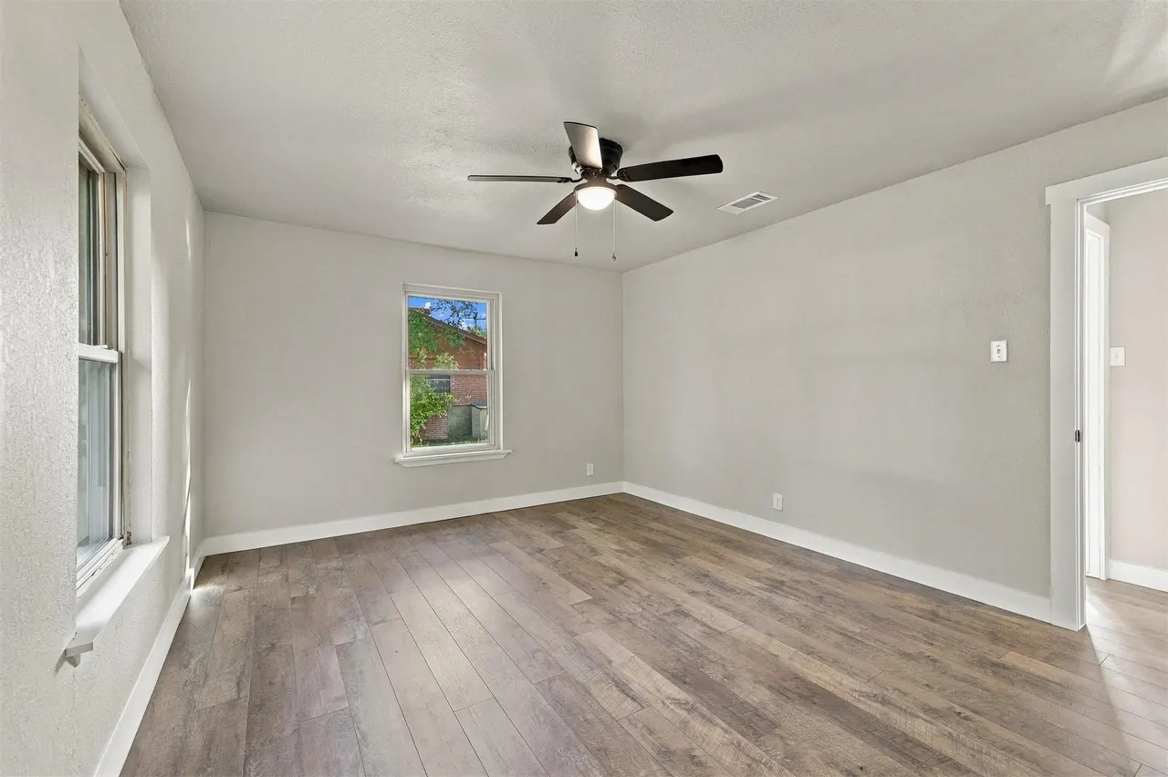Photo 33 — 210 N Collins, Colbert, OK 74733