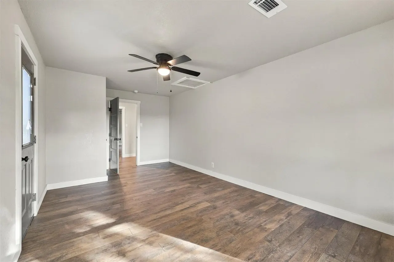 Photo 21 — 210 N Collins, Colbert, OK 74733