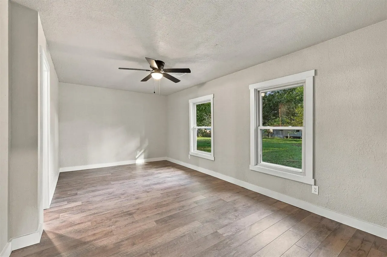 Photo 22 — 210 N Collins, Colbert, OK 74733