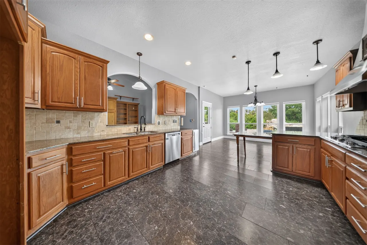 Photo 17 — 2301 S 289th EastAvenue, Broken Arrow, OK 74014