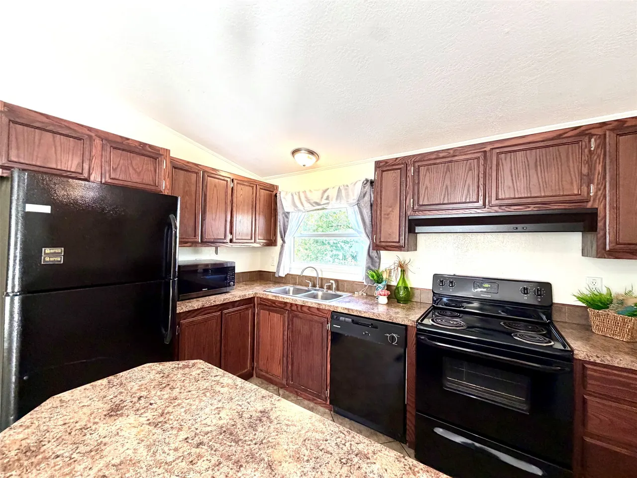 Photo 19 — 118 Dogwood, Wilson, OK 73463