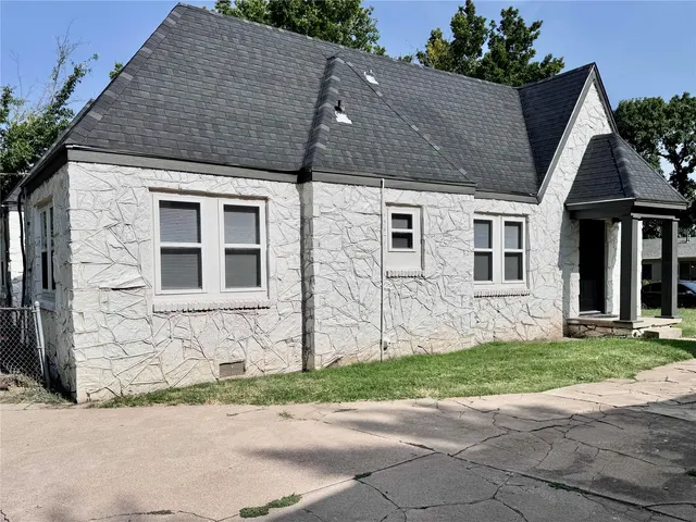 Photo 4 — 621 E Xyler Street, Tulsa, OK 74106