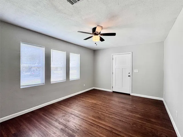 Photo 8 — 621 E Xyler Street, Tulsa, OK 74106