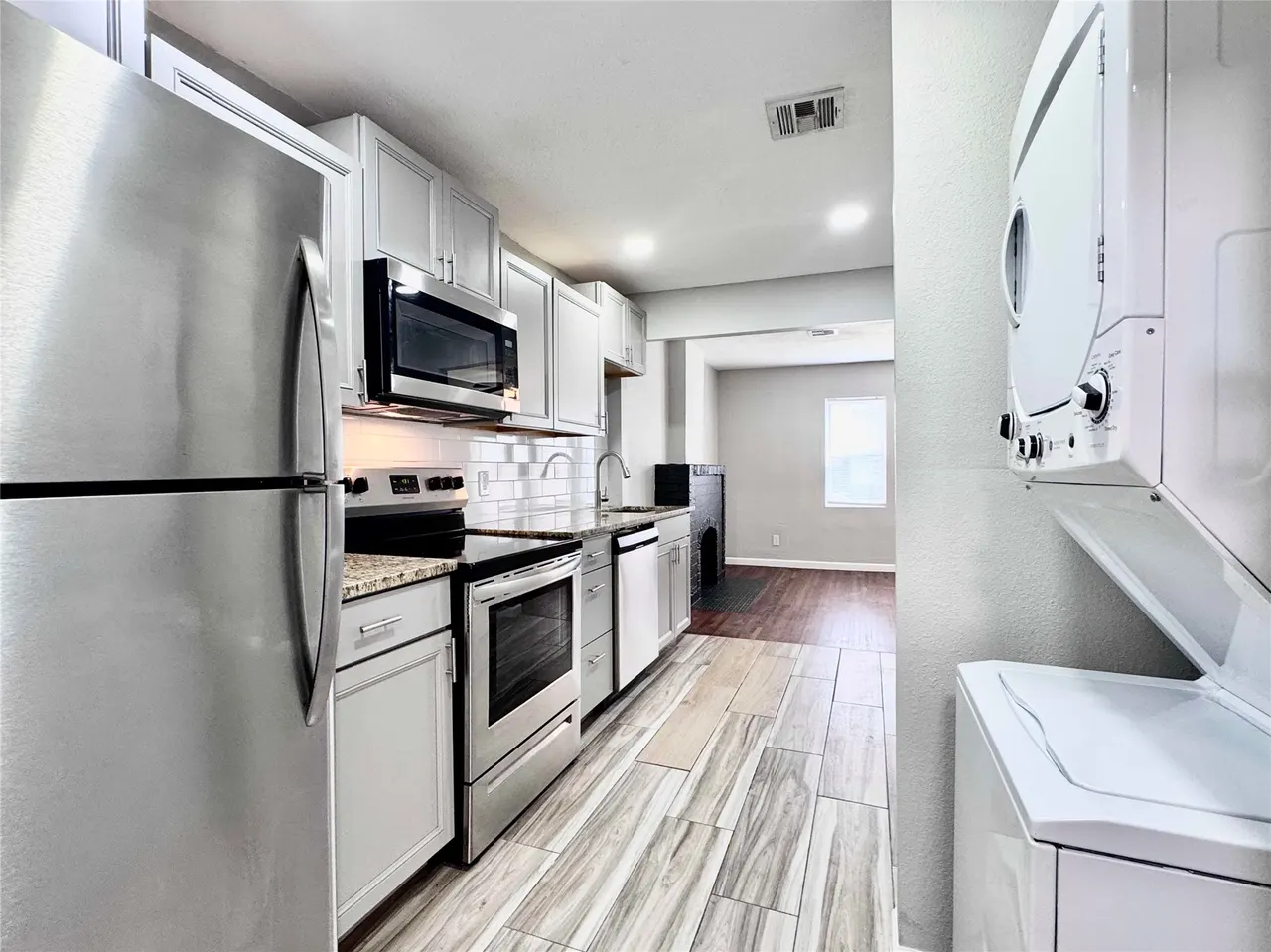 Photo 10 — 621 E Xyler Street, Tulsa, OK 74106